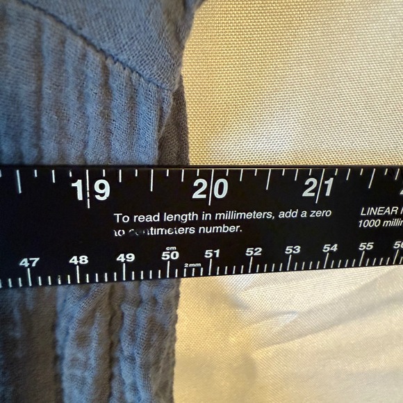 Gauze Textured Puff Sleeve Button Front Top Gray Size S Feminine - Picture 6 of 6